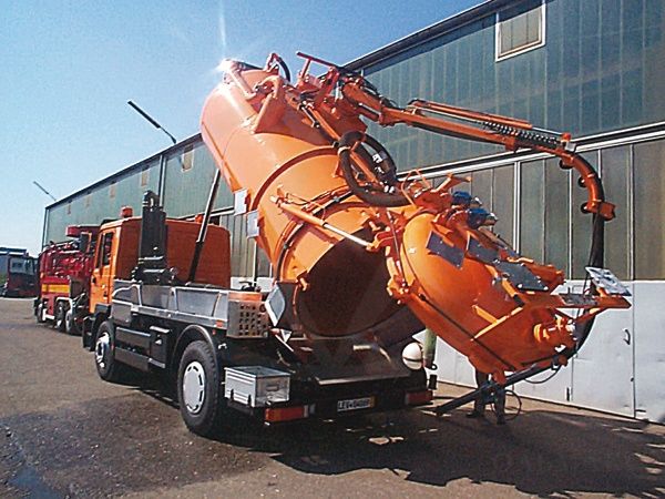 kroll_ilosos_04.jpg kroll_ilosos_04.jpg